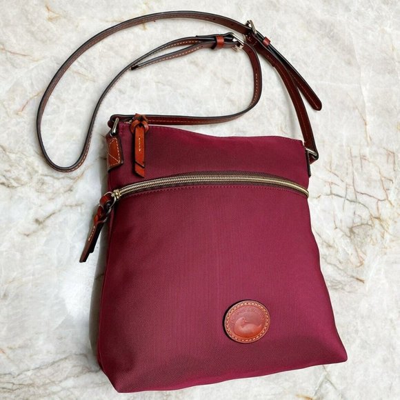 Dooney & Bourke Garnet Red with Leather Brown Crossbody Strap and Logo Patch - Picture 3 of 10